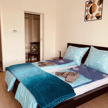 West Residence Budapest Bagian luar foto