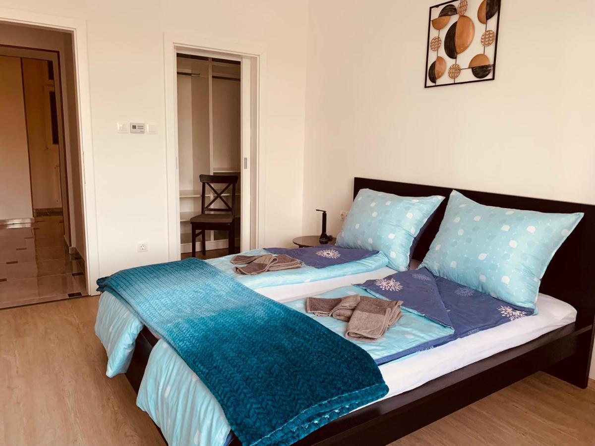 West Residence Budapest Bagian luar foto