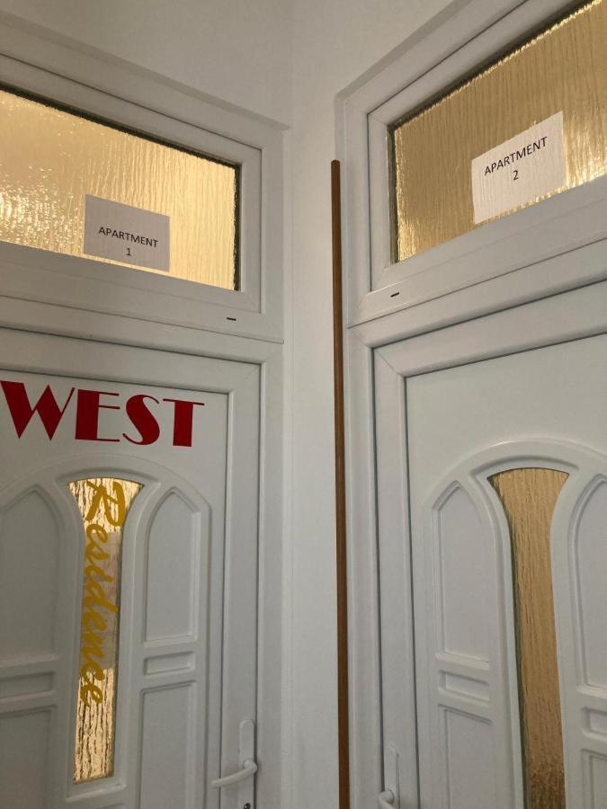 West Residence Budapest Bagian luar foto