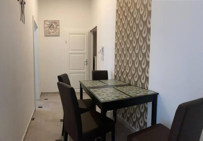 West Residence Budapest Bagian luar foto