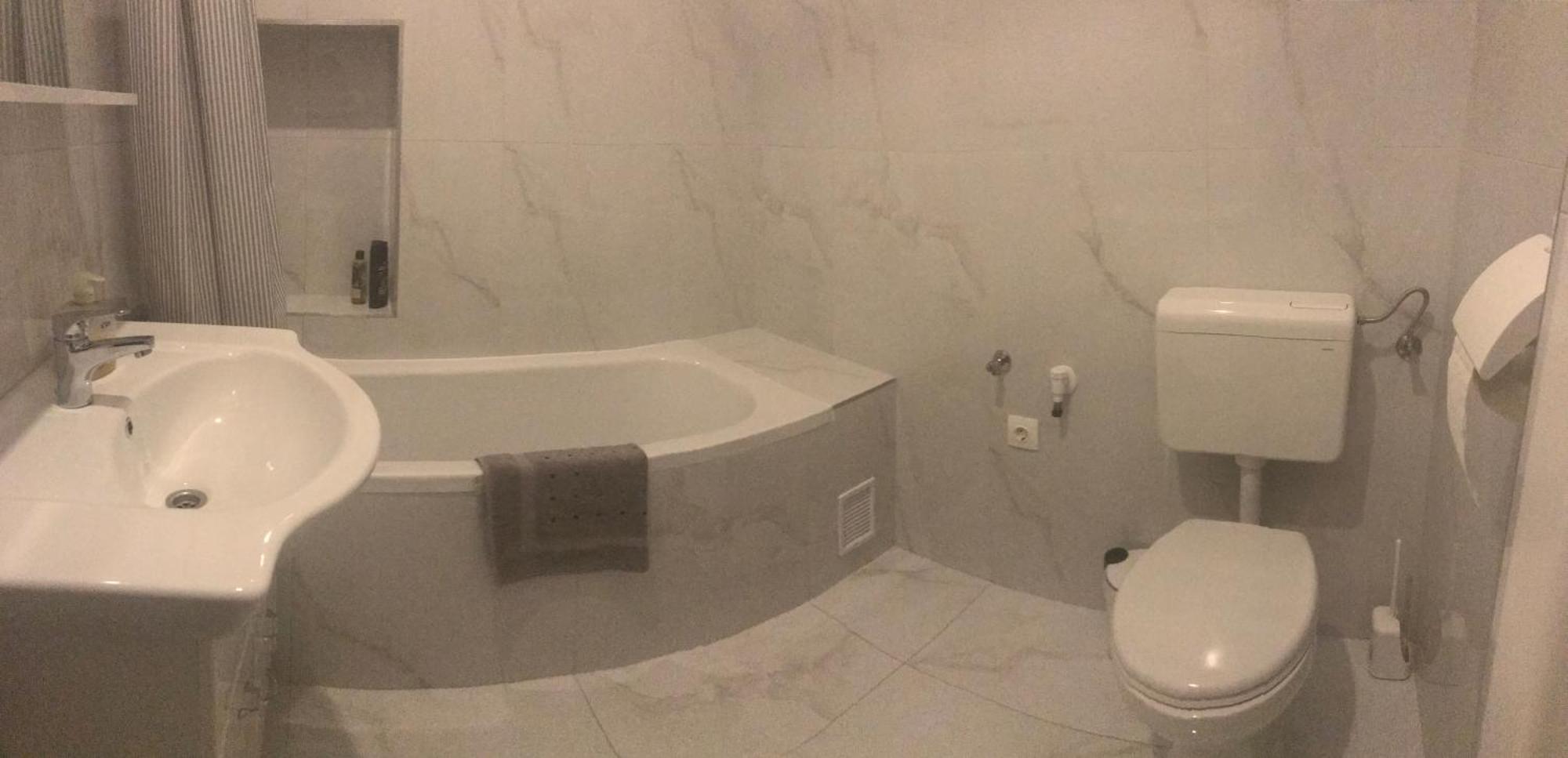 West Residence Budapest Bagian luar foto